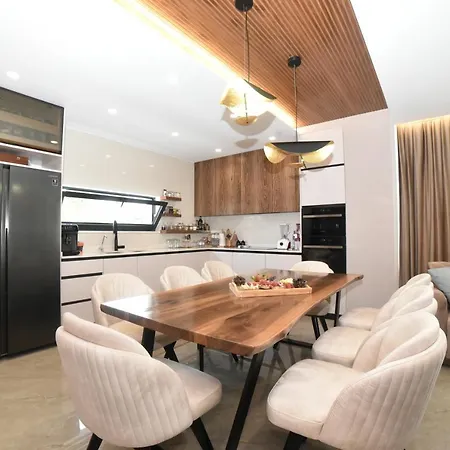 San Pietro * Durrës