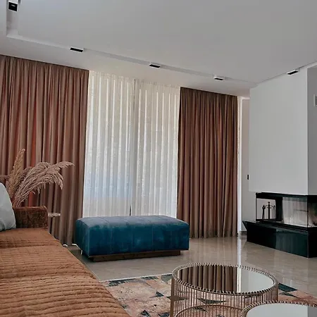 San Pietro * Durrës