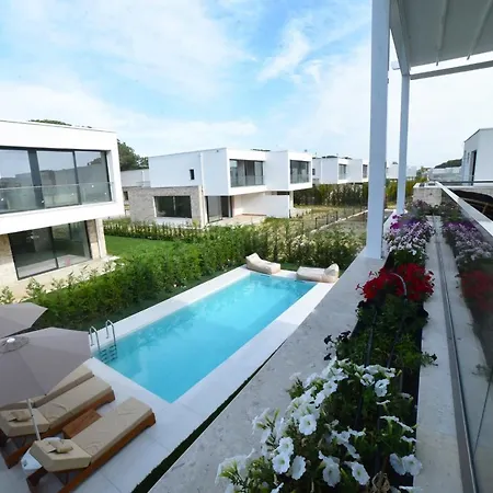 San Pietro * دراس